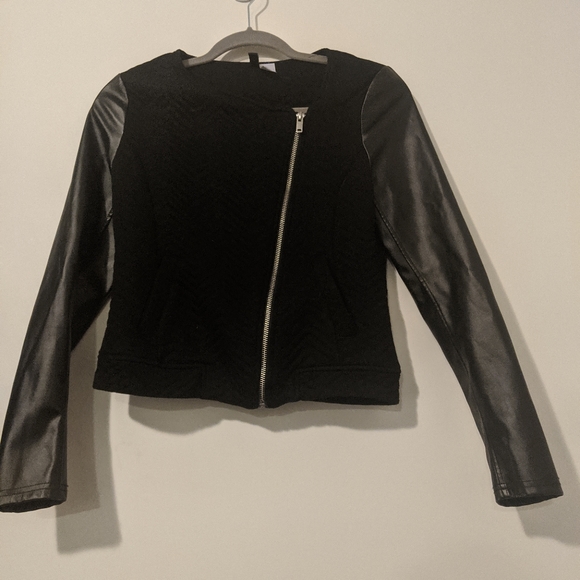 Black coat - Picture 2 of 2